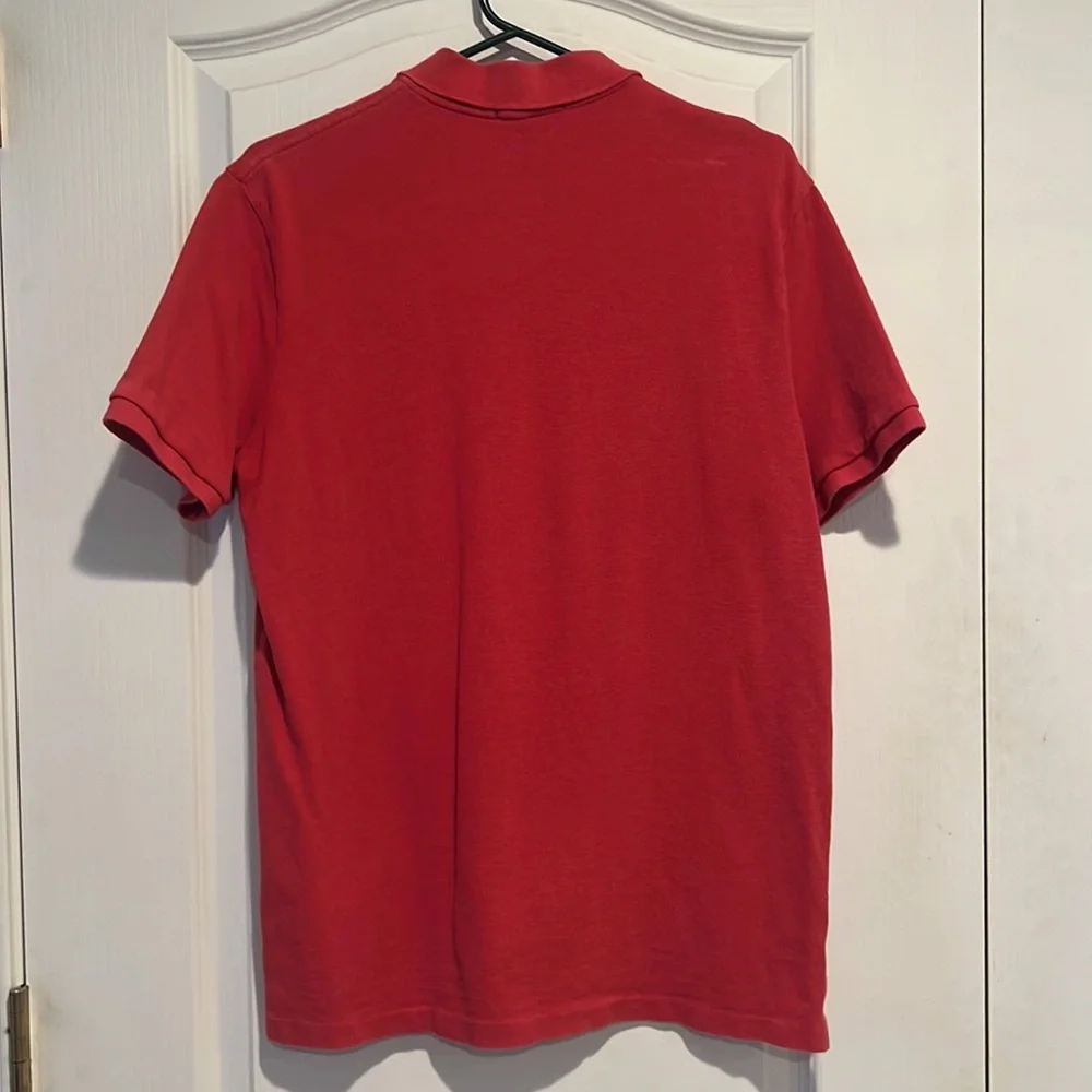Polo by Ralph Lauren Classic Fit Size Medium in a pique textured fabric
